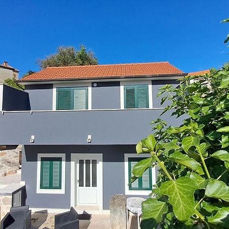 Kuca Za Odmor Dobrila Hotel Jelsa  Kültér fotó
