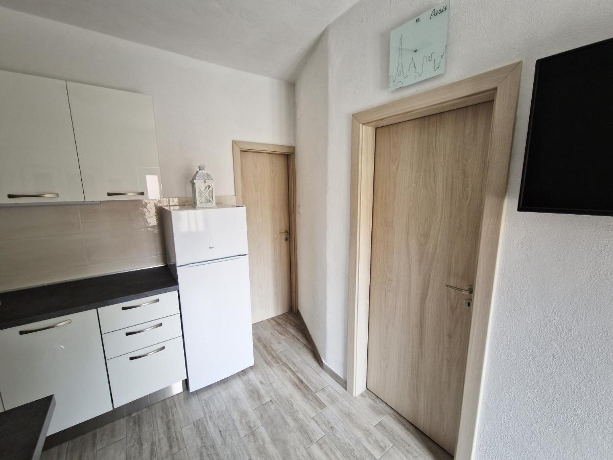 Kuca Za Odmor Dobrila Hotel Jelsa  Kültér fotó