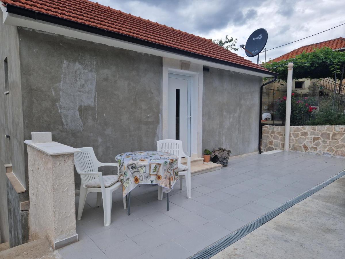 Kuca Za Odmor Dobrila Hotel Jelsa  Kültér fotó