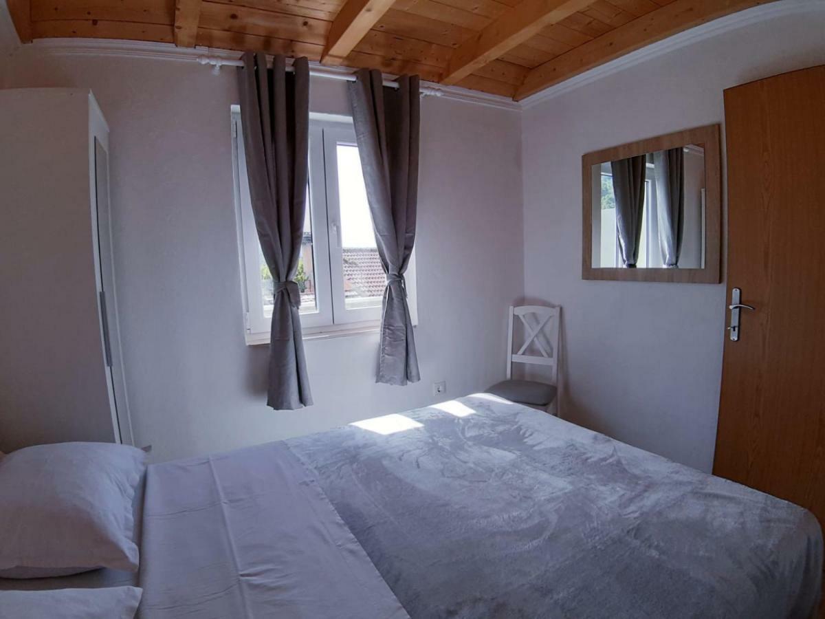 Kuca Za Odmor Dobrila Hotel Jelsa  Kültér fotó