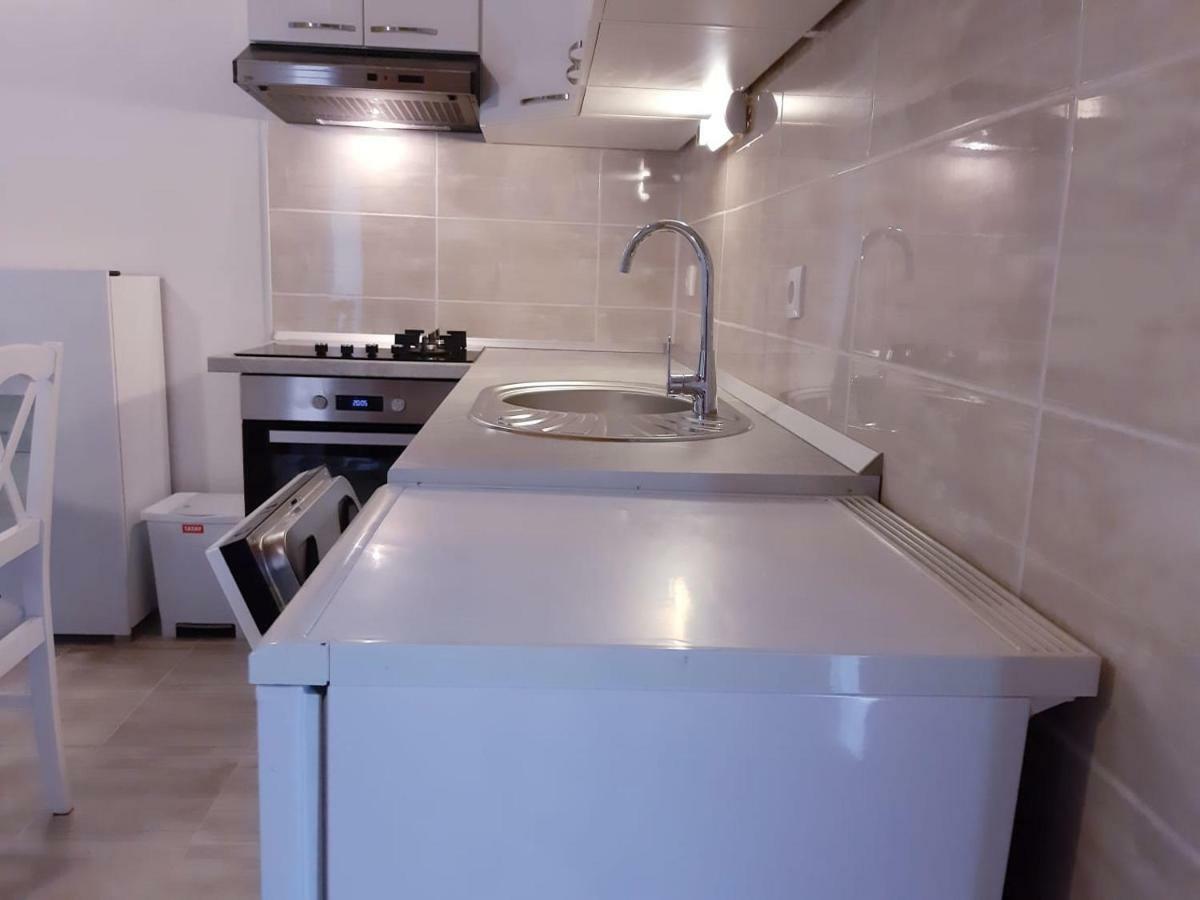 Kuca Za Odmor Dobrila Hotel Jelsa  Kültér fotó