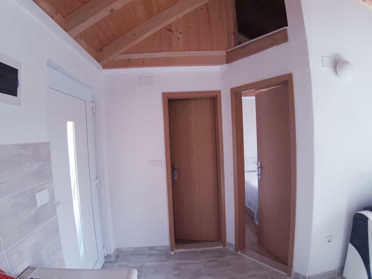 Kuca Za Odmor Dobrila Hotel Jelsa  Kültér fotó