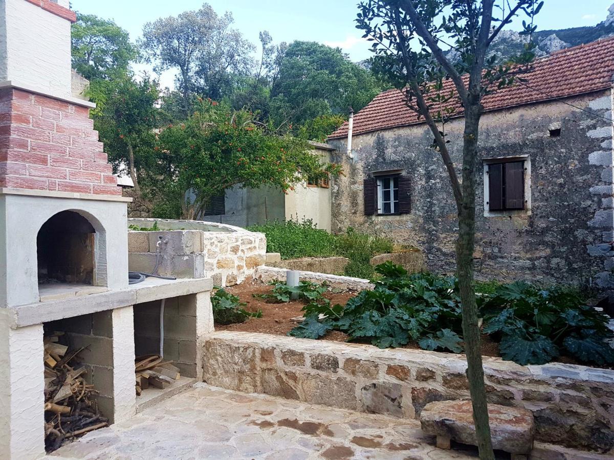 Kuca Za Odmor Dobrila Hotel Jelsa  Kültér fotó